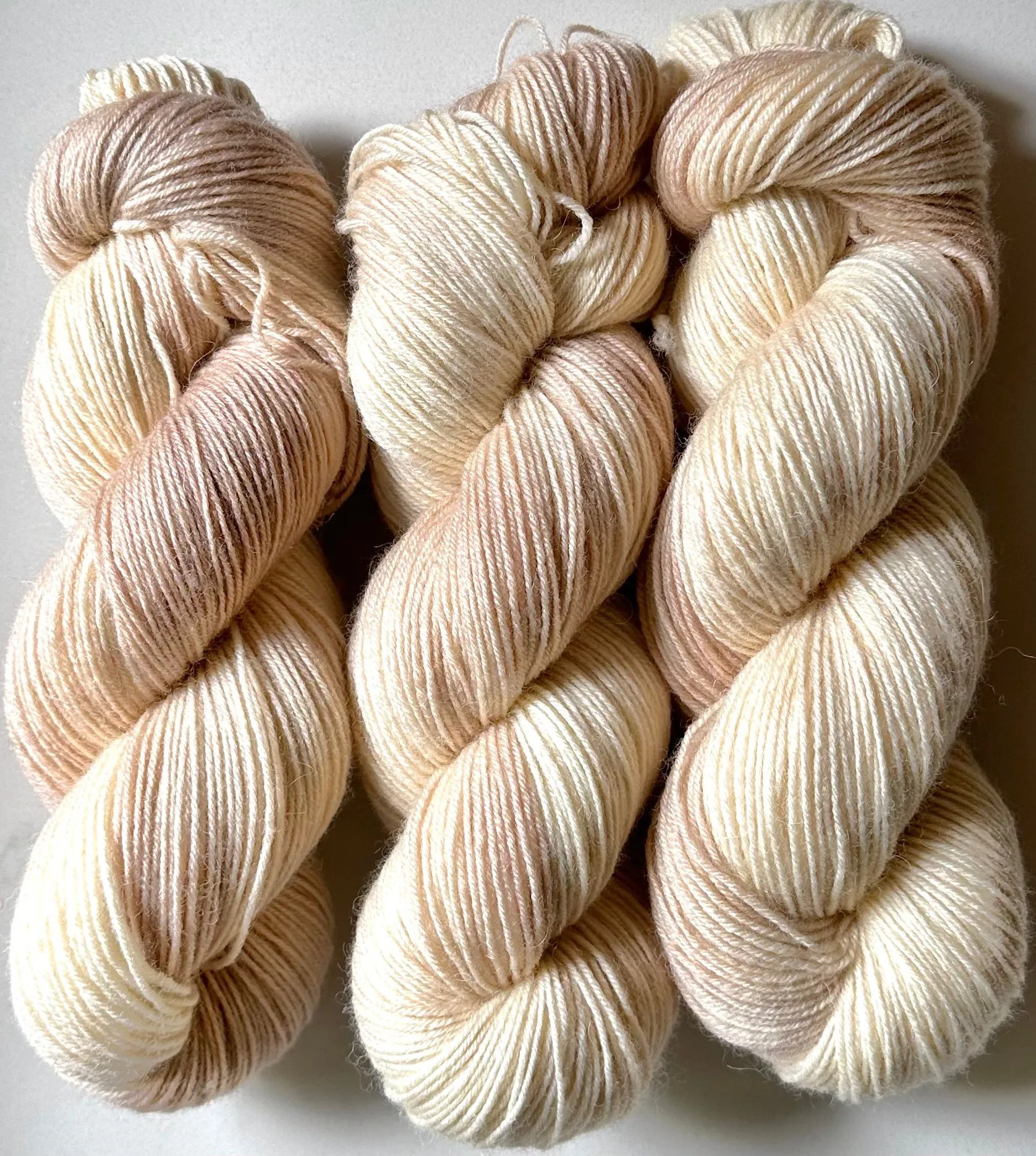 Hand Dyed Yarn "Nanny’s Linen" Tan Ecru Ivory Blush Beige Pale Bluefaced Leicester BFL Fingering Superwash 438yds 100g