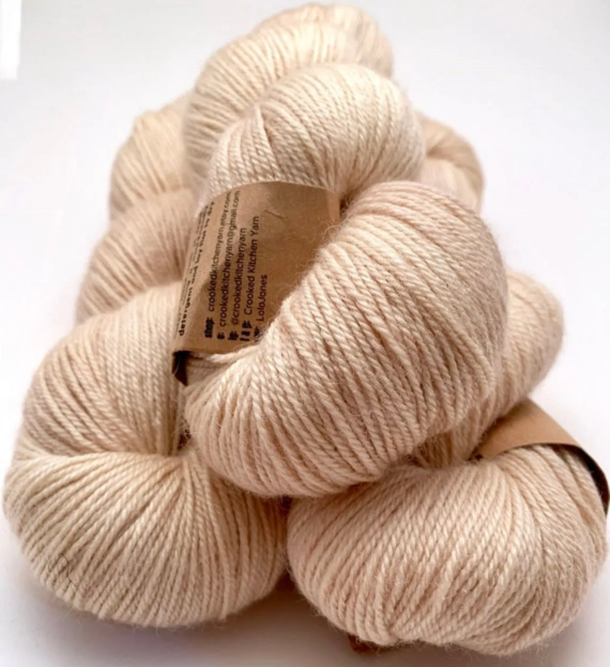 Hand Dyed Yarn "Nanny’s Linen" Tan Ecru Ivory Blush Beige Pale Bluefaced Leicester BFL Fingering Superwash 438yds 100g