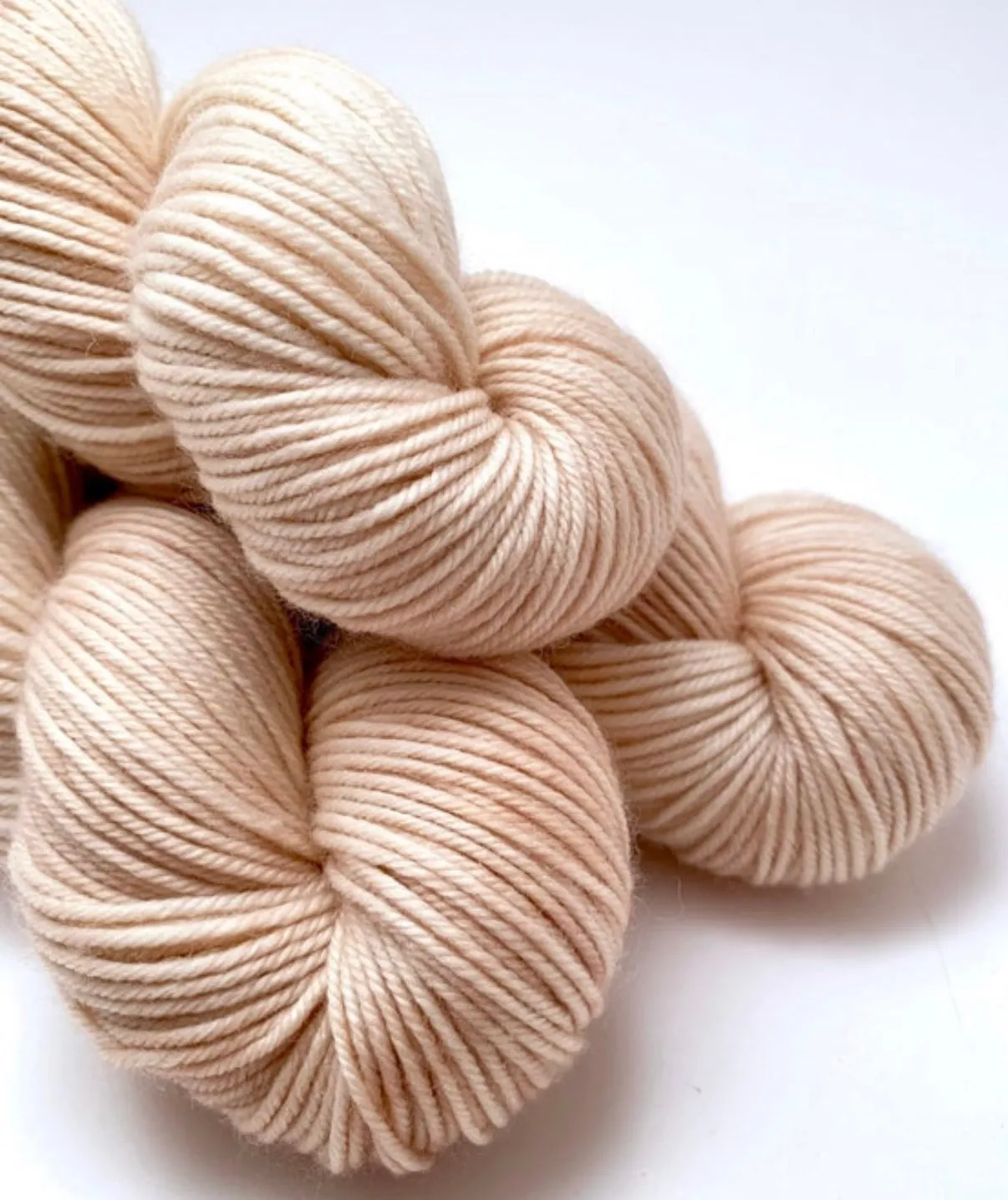 Hand Dyed Yarn "Nanny’s Linen" Tan Ecru Ivory Blush Beige Pale Bluefaced Leicester BFL Fingering Superwash 438yds 100g